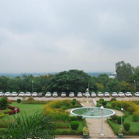 Lalitha Mahal Palace Hotel Mysore Exterior foto